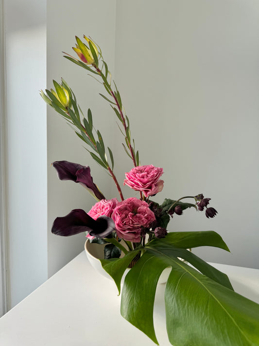 Valentine's Day Arrangement with Vase - GTA / Toronto Flower Delivery
